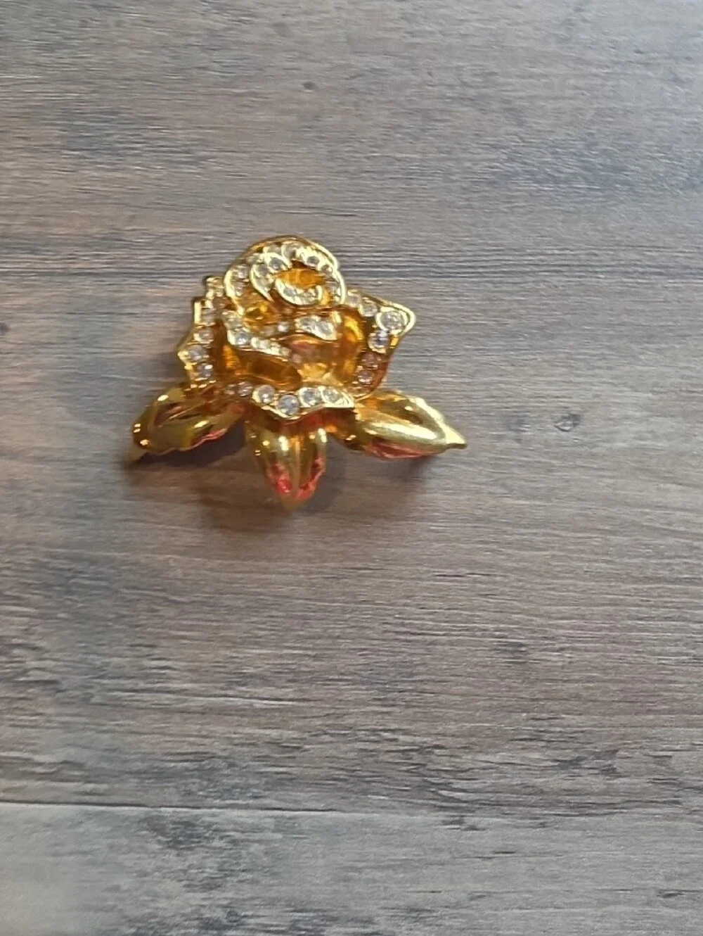 Avon Vintage Gold Crystal Rose Brooch Pin - Women Jewelry